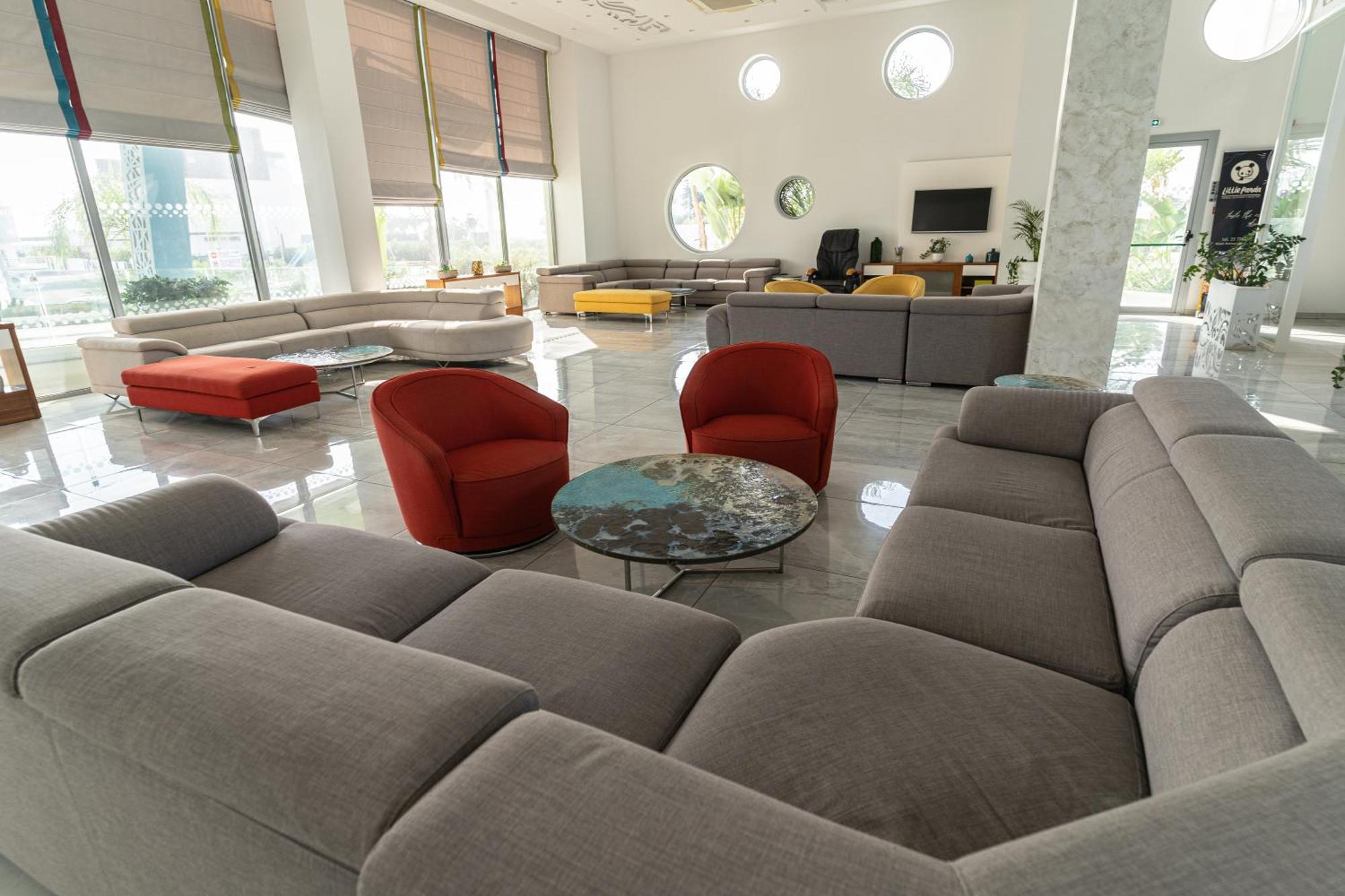 Nicholas Color Hotel ไอยานาปา ภายนอก รูปภาพ